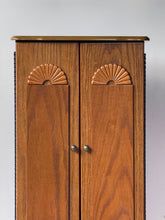Load image into Gallery viewer, Vintage Oak 80's Jewelry Stand