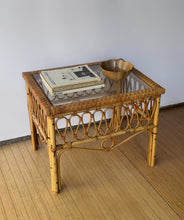 Load image into Gallery viewer, 1960’s Bamboo Rattan Coffee/ Side Table