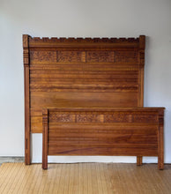 Load image into Gallery viewer, Eastlake Full Size Antique Bed