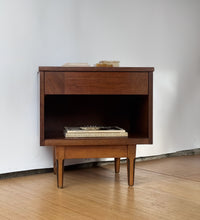 Load image into Gallery viewer, Vintage MCM Nightstand