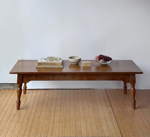 Load image into Gallery viewer, Vintage Countryside Maple Coffee Table