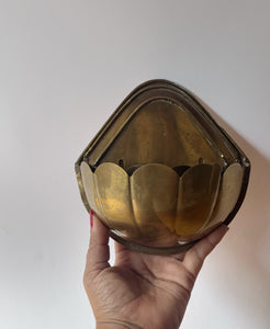Vintage Brass Scallop Nesting Wall Pockets