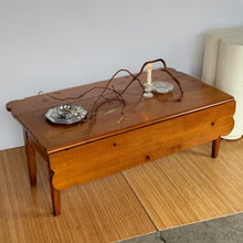 Load image into Gallery viewer, Vintage Scalloped Walnut Coffee Table