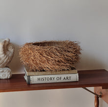Load image into Gallery viewer, Handmade Vetiver Root Madagascar Basket