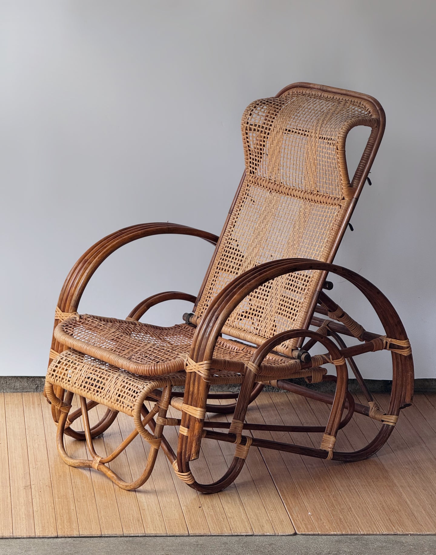 Vintage Rattan Chaise Reclining Lounger