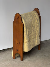 Load image into Gallery viewer, Vintage Wooden Small Blanket Holder