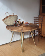 Load image into Gallery viewer, 1960’s Round Rattan Table