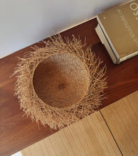 Load image into Gallery viewer, Handmade Vetiver Root Madagascar Basket