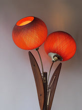 Load image into Gallery viewer, Vintage Mid Century Modern Tulip Lamp