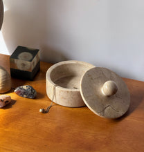 Load image into Gallery viewer, Vintage Marble Lidded Box