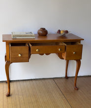 Load image into Gallery viewer, Vintage Grand Rapids French Style Writing Table