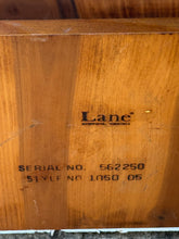 Load image into Gallery viewer, Vintage MCM Lane Pagoda Table