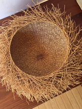 Load image into Gallery viewer, Handmade Vetiver Root Madagascar Basket