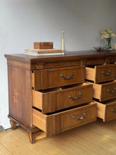 Load image into Gallery viewer, Vintage Thomasville 9 Drawer Dresser
