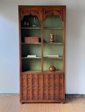 Load image into Gallery viewer, Mid Century Drexel Bookcase/Shelving Unit
