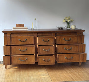 Vintage Thomasville 9 Drawer Dresser