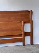 Load image into Gallery viewer, Twin Vintage Headboard + Footboard