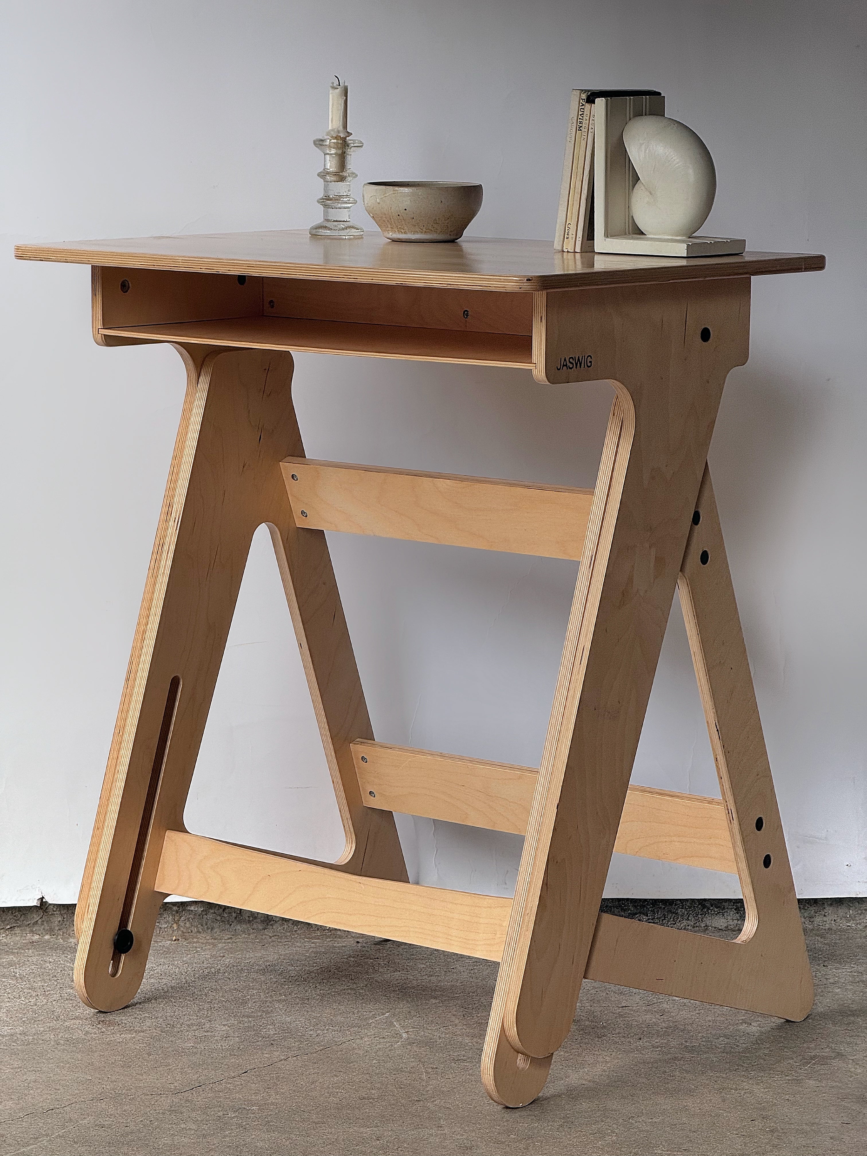 Jaxwig Nomad Modern Adjustable Standing Desk – The Bohemian Find