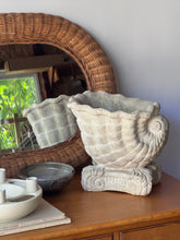 Load image into Gallery viewer, Vintage Shell Planter