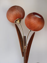 Load image into Gallery viewer, Vintage Mid Century Modern Tulip Lamp