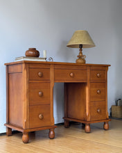 Load image into Gallery viewer, 1930&#39;s Charming Wooden Desk/Table