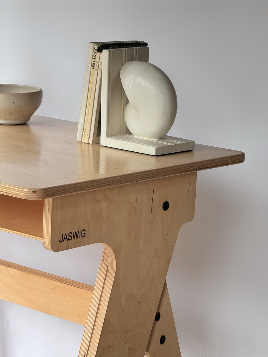 Jaxwig Nomad Modern Adjustable Standing Desk – The Bohemian Find