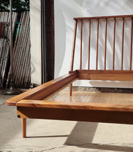 Load image into Gallery viewer, Modern MCM Style Queen Bed