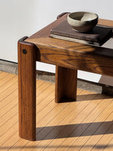 Load image into Gallery viewer, Vintage Chunky Oak End Table