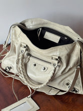 Load image into Gallery viewer, LeCity Motocross Style Leather Handbag