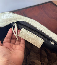 Load image into Gallery viewer, LeCity Motocross Style Leather Handbag