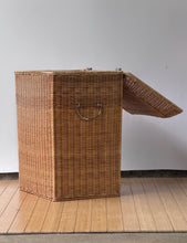 Load image into Gallery viewer, Wicker Hamper