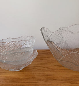 Vintage 5 piece Glass Bowl Set
