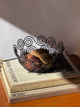 Load image into Gallery viewer, Vintage Spiral Metal Table Bowl