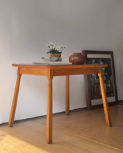 Load image into Gallery viewer, Vintage Primitive Side Coffee Table