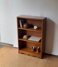 Load image into Gallery viewer, Vintage Wooden Handcrafted Shelf