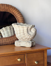 Load image into Gallery viewer, Vintage Shell Planter