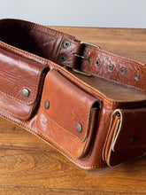 Load image into Gallery viewer, Vintage Leather Fanny Pack