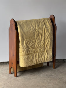 Vintage Wooden Small Blanket Holder