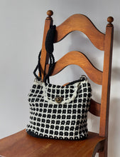 Load image into Gallery viewer, Italian Crochet Shoulder Bag