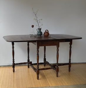 Antique Butterfly Drop Leaf Dining Table