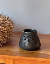Load image into Gallery viewer, Samaipata Uruguay Face Handmade Pottery