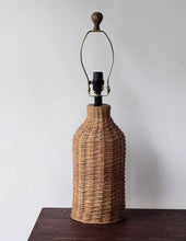 Load image into Gallery viewer, Vintage Wicker Table Lamp