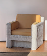 Load image into Gallery viewer, Vintage Wicker 70’s Chair