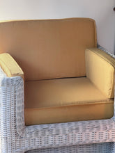 Load image into Gallery viewer, Vintage Wicker 70’s Chair