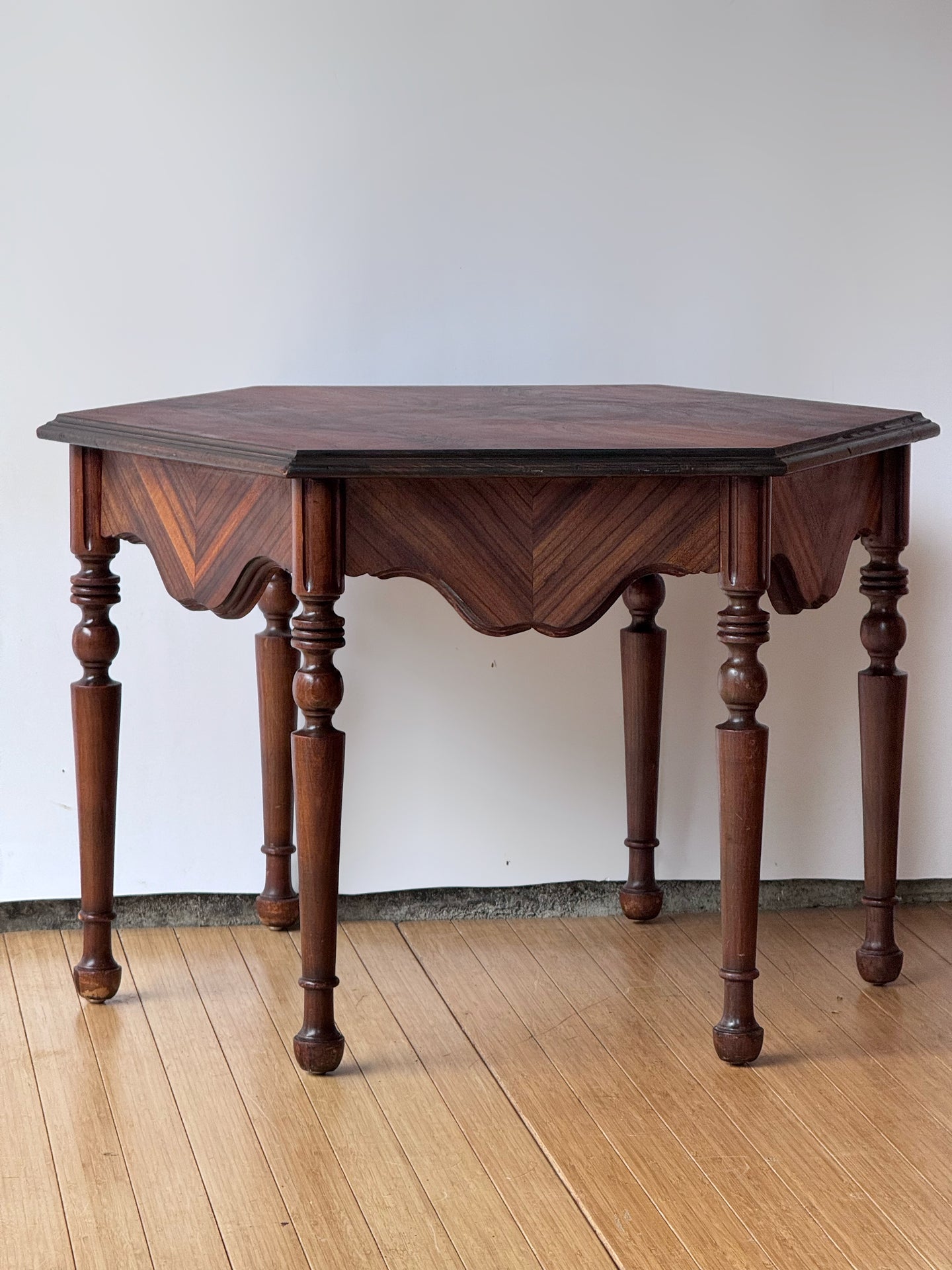 Brandt Antique Scalloped 6 Legged Table