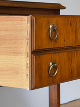 Load image into Gallery viewer, Vintage MCM Drexel Burl End Table