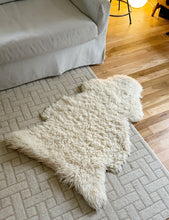Load image into Gallery viewer, Authentic Vintage Sheepskin #2