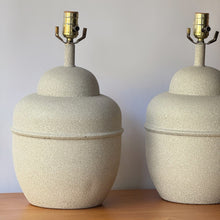 Load image into Gallery viewer, Pair of Vintage MCM Ginger Jar Brass Lamps Painted