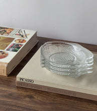 Load image into Gallery viewer, Vintage Arcoroc Glass Fish Plates