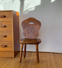 Load image into Gallery viewer, Small Antique Spindle Child&#39;s Chair